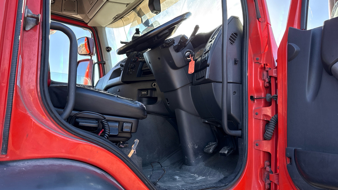 RENAULT D 26 - شاحنة ستارة: صور 5 RENAULT D 26 - شاحنة ستارة: صور 5