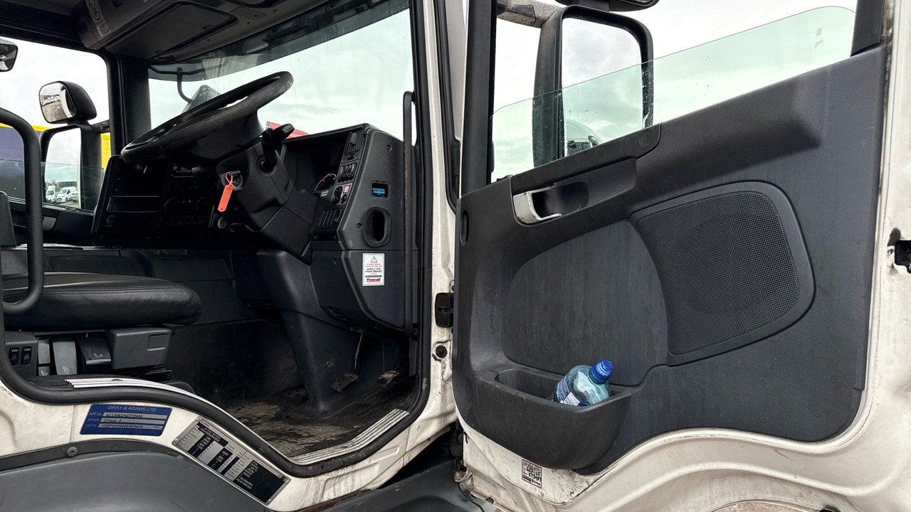 SCANIA P 250 - مبردة شاحنة: صور 5 SCANIA P 250 - مبردة شاحنة: صور 5