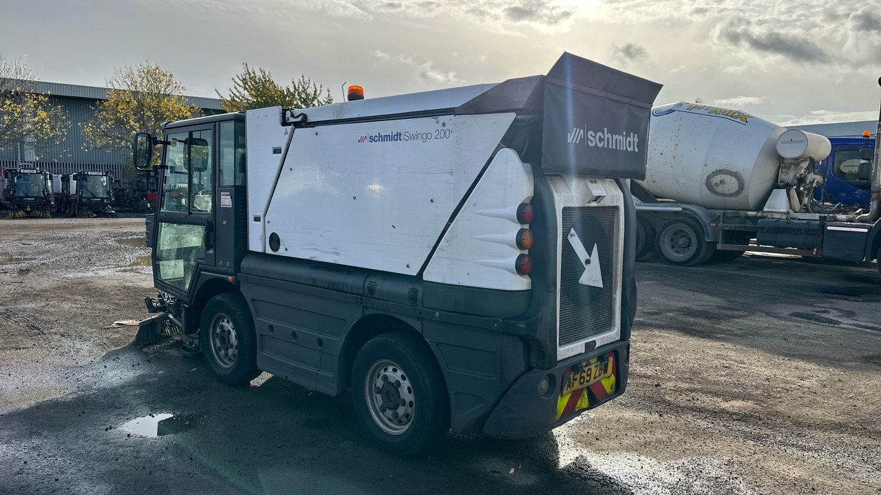 SCHMIDT SWINGO 200 - سياره كنس شوارع: صور 3 SCHMIDT SWINGO 200 - سياره كنس شوارع: صور 3