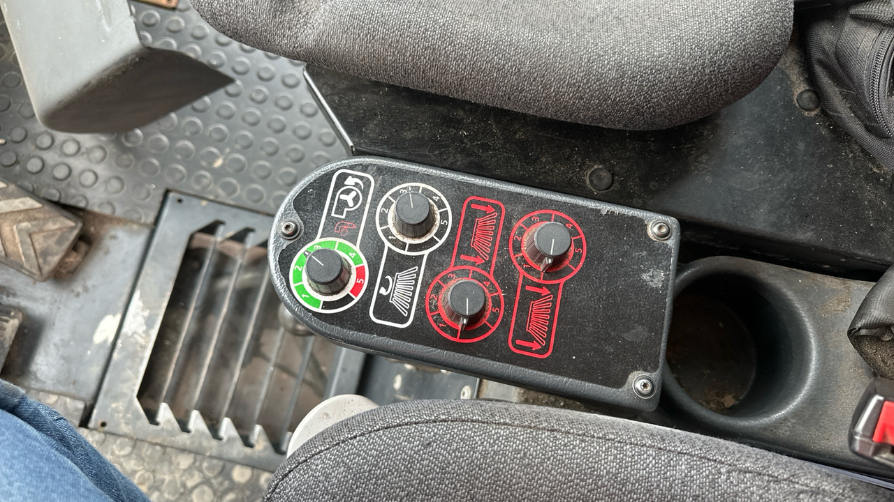 سياره كنس شوارع SCHMIDT SWINGO 200: صور 7