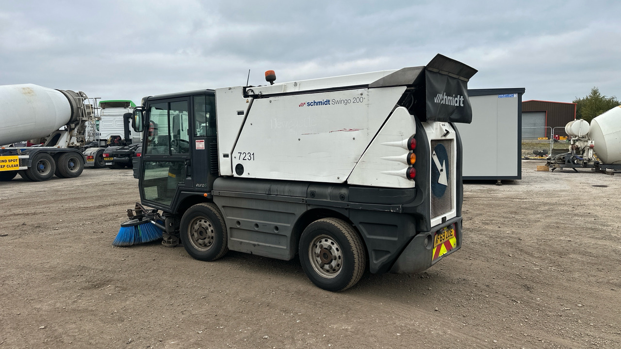 SCHMIDT SWINGO 200 - سياره كنس شوارع: صور 3 SCHMIDT SWINGO 200 - سياره كنس شوارع: صور 3