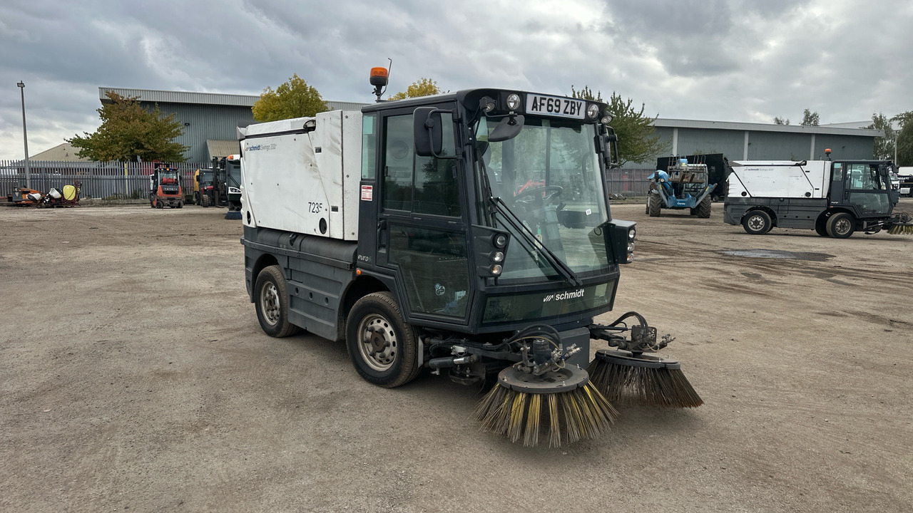 SCHMIDT SWINGO 200 - سياره كنس شوارع: صور 2 SCHMIDT SWINGO 200 - سياره كنس شوارع: صور 2