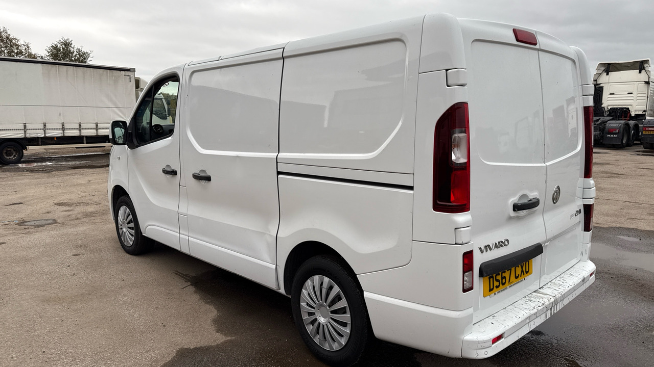 VAUXHALL VIVARO 2700 1.6CDTI 120PS - فان المدمجة: صور 3 VAUXHALL VIVARO 2700 1.6CDTI 120PS - فان المدمجة: صور 3