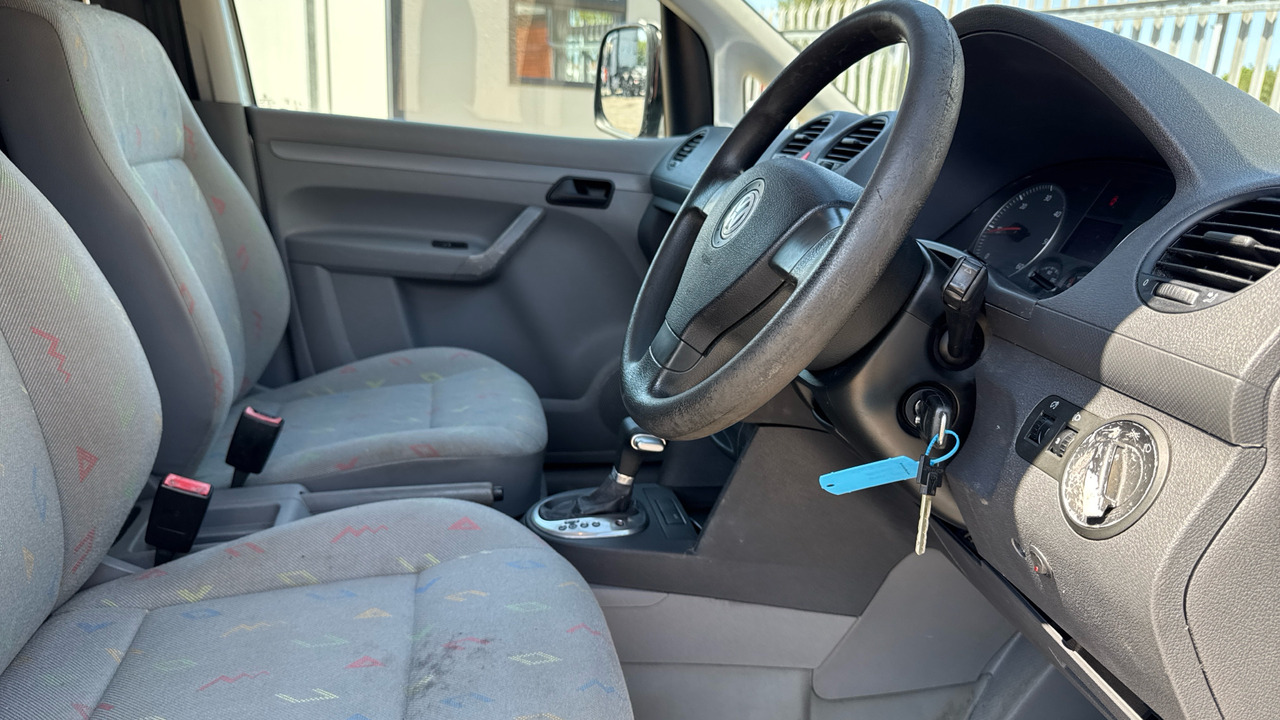 VOLKSWAGEN CADDY C20 1.9 TDI PD 104PS - فان المدمجة: صور 5 VOLKSWAGEN CADDY C20 1.9 TDI PD 104PS - فان المدمجة: صور 5