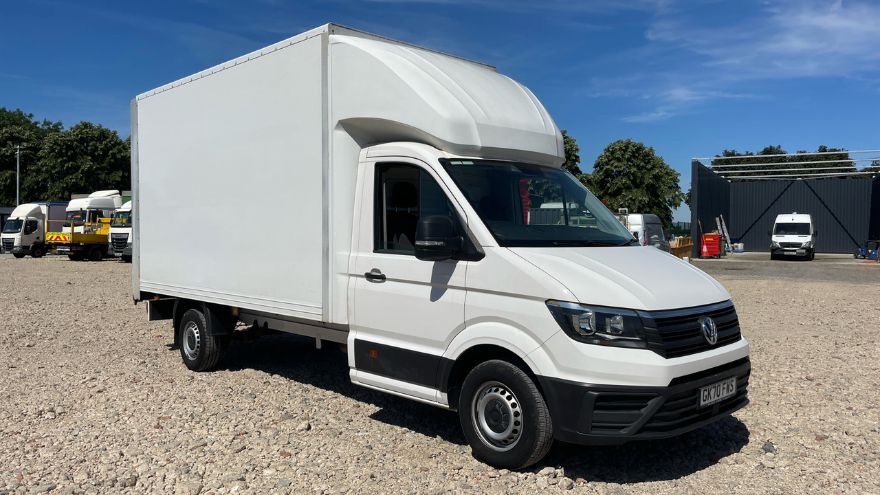 VOLKSWAGEN CRAFTER CR35 2.0 TDI 140PS - الشاحنات الصغيرة صندوق مغلق: صور 1 VOLKSWAGEN CRAFTER CR35 2.0 TDI 140PS - الشاحنات الصغيرة صندوق مغلق: صور 1