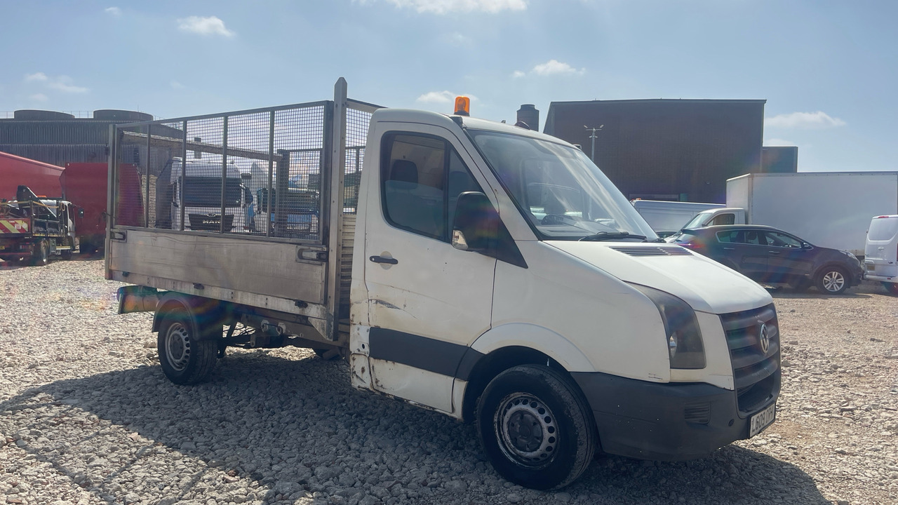 VOLKSWAGEN CRAFTER CR35 2.5 TDI 109PS - قلاب صغير: صور 1 VOLKSWAGEN CRAFTER CR35 2.5 TDI 109PS - قلاب صغير: صور 1