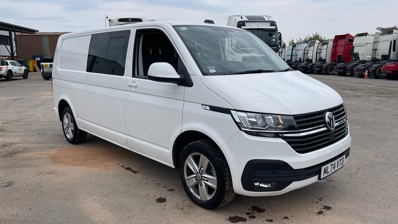 VOLKSWAGEN TRANSPORTER T32 2.0 TDI 150PS HIGHLINE - الشاحنات الصغيرة كابينة مزدوجة: صور 1 VOLKSWAGEN TRANSPORTER T32 2.0 TDI 150PS HIGHLINE - الشاحنات الصغيرة كابينة مزدوجة: صور 1