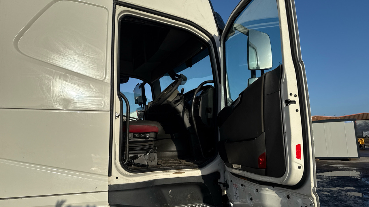 VOLVO FH 500 GT - شاحنة جرار: صور 5 VOLVO FH 500 GT - شاحنة جرار: صور 5