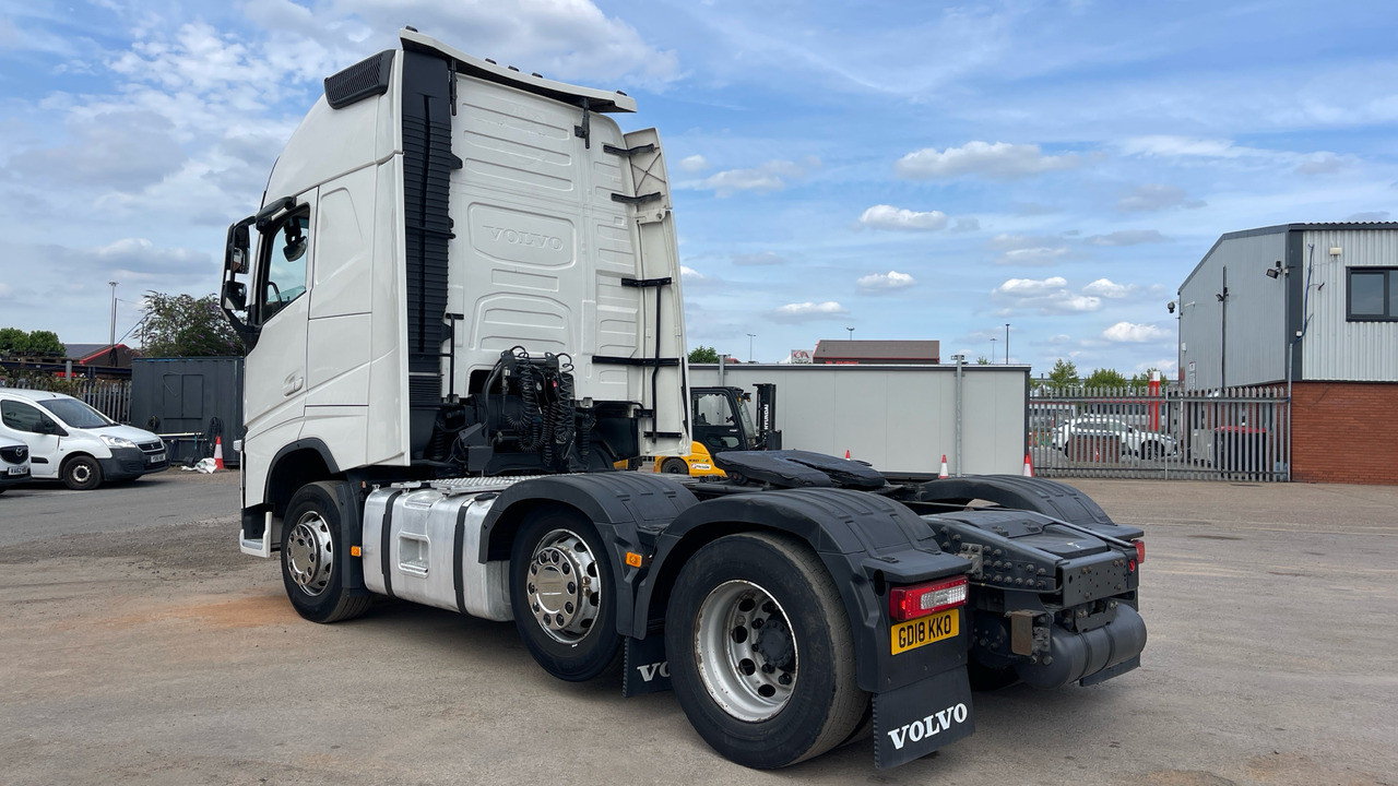 VOLVO FH 500 - شاحنة جرار: صور 3 VOLVO FH 500 - شاحنة جرار: صور 3