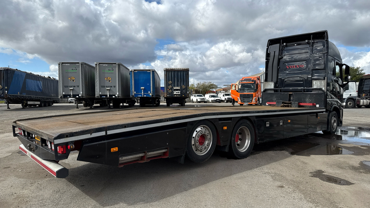 VOLVO FH 500 - سيارة السحب للتصليح: صور 4 VOLVO FH 500 - سيارة السحب للتصليح: صور 4