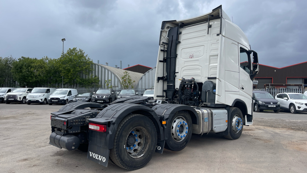 VOLVO FH 500 - شاحنة جرار: صور 4 VOLVO FH 500 - شاحنة جرار: صور 4