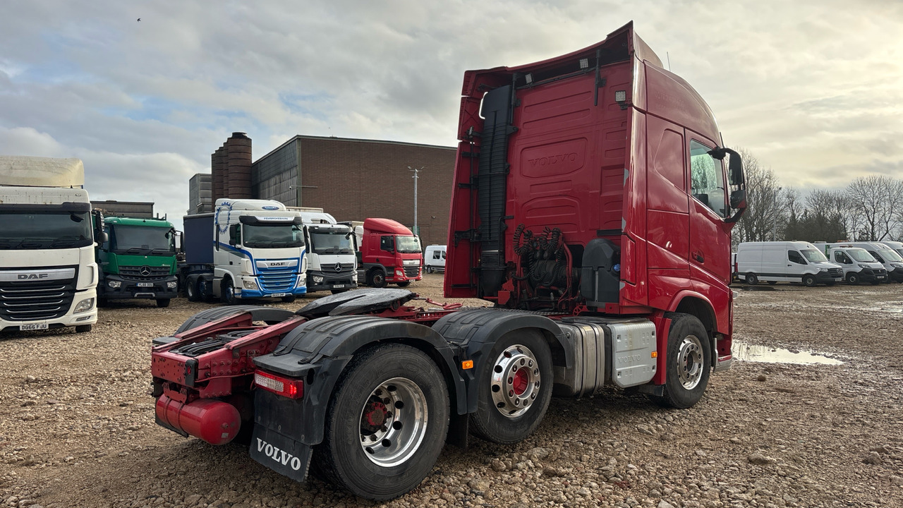 VOLVO FH - شاحنة جرار: صور 4 VOLVO FH - شاحنة جرار: صور 4