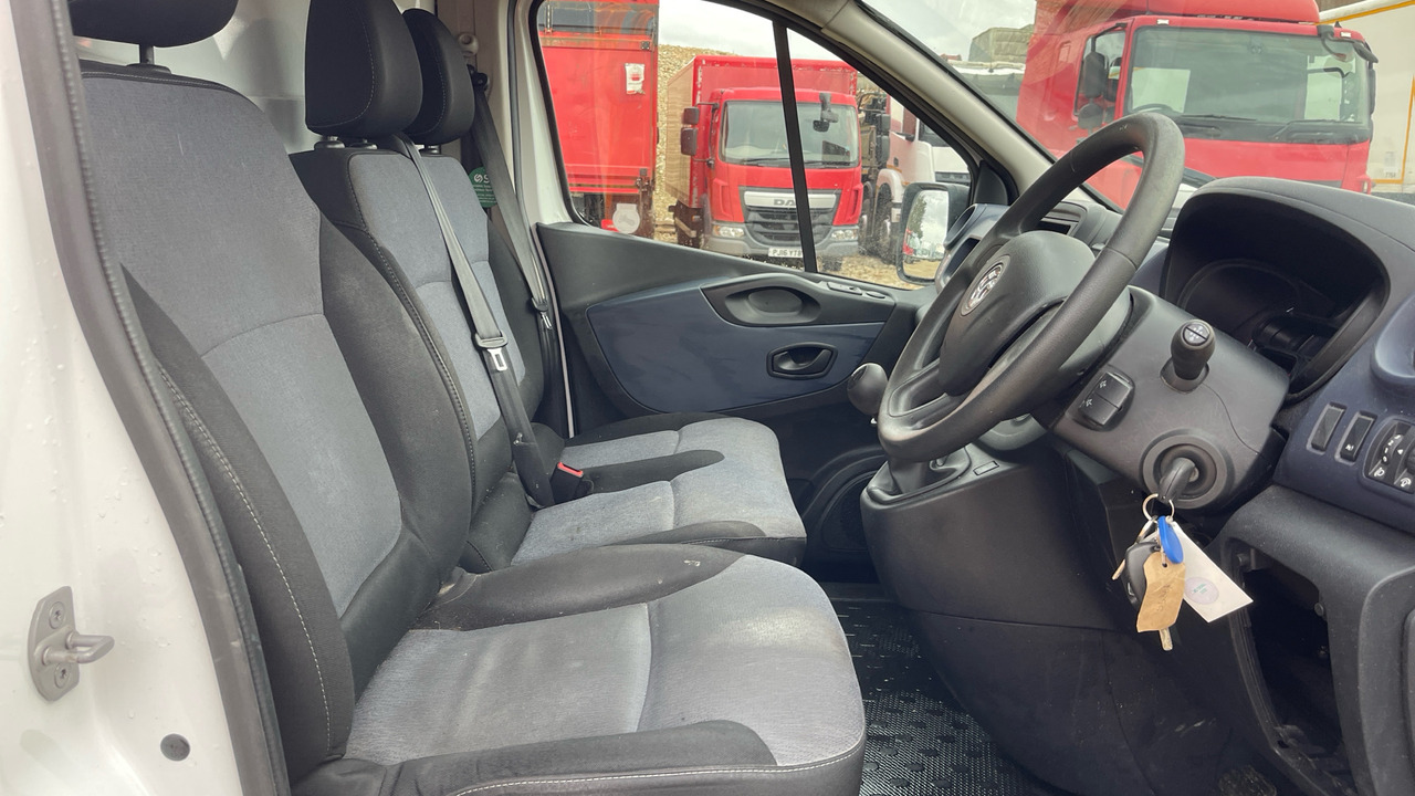 Vauxhall Vivaro 2700 1.6 CDTI 95PS - فان المدمجة: صور 5 Vauxhall Vivaro 2700 1.6 CDTI 95PS - فان المدمجة: صور 5