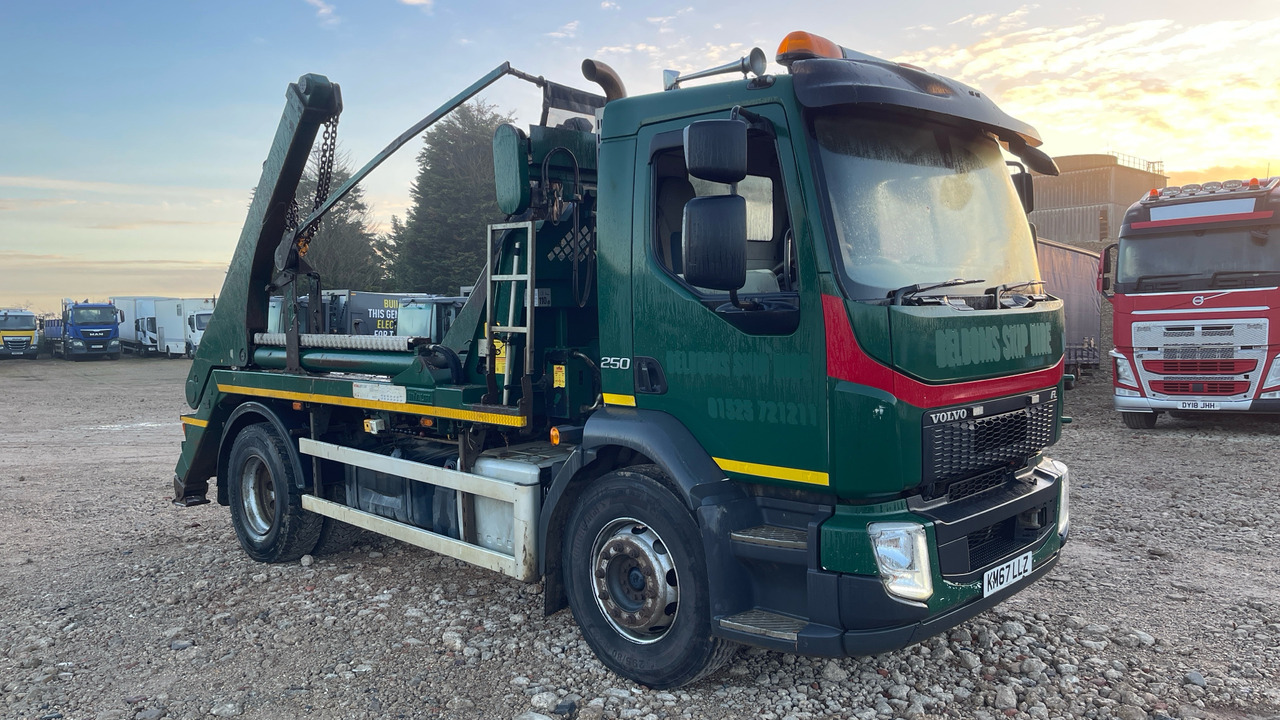 Volvo FL 250 - شاحنات قابلة للفك شاحنة: صور 1 Volvo FL 250 - شاحنات قابلة للفك شاحنة: صور 1