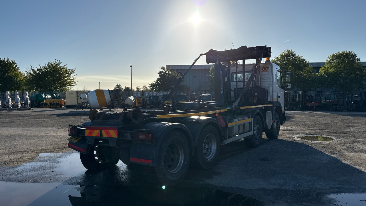 Volvo FMX 380 - شاحنة ذات الخطاف: صور 4 Volvo FMX 380 - شاحنة ذات الخطاف: صور 4