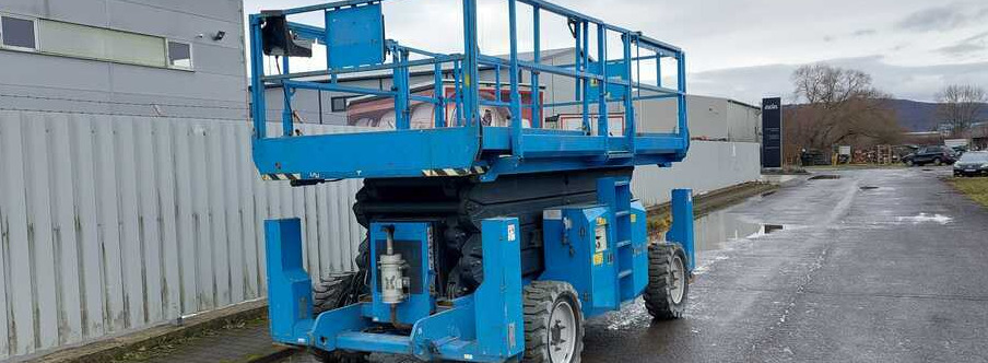 ATN CX15, 4x4 - رافعات مقصية: صور 5 ATN CX15, 4x4 - رافعات مقصية: صور 5