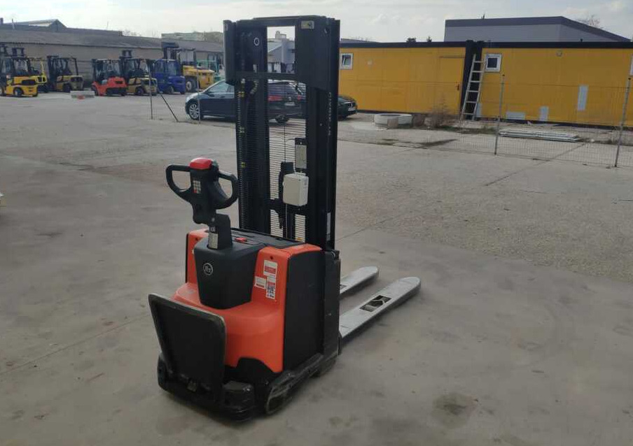 BT SWE120, forks 1400 mm - معدات تكديس: صور 2 BT SWE120, forks 1400 mm - معدات تكديس: صور 2