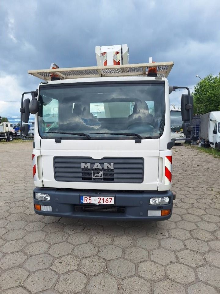 MAN podnośnik koszowy Wumag WT 300 - رافعات سلة تلسكوبية: صور 2 MAN podnośnik koszowy Wumag WT 300 - رافعات سلة تلسكوبية: صور 2