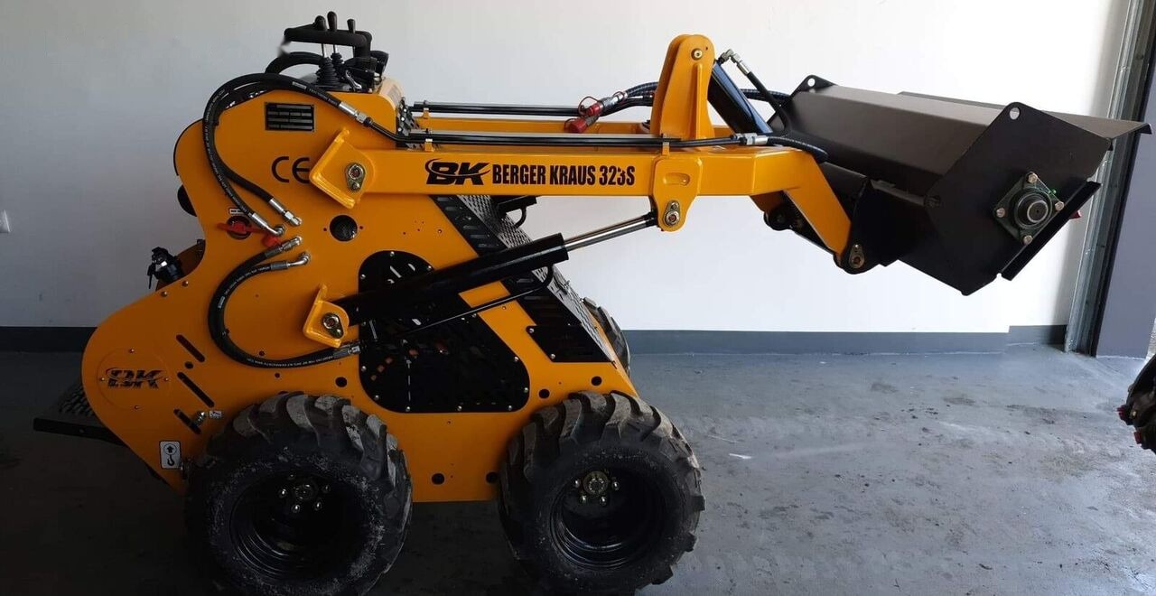 Berger Kraus Mini wheel loader 23KM Briggs 323S - شيول صغير: صور 5 Berger Kraus Mini wheel loader 23KM Briggs 323S - شيول صغير: صور 5