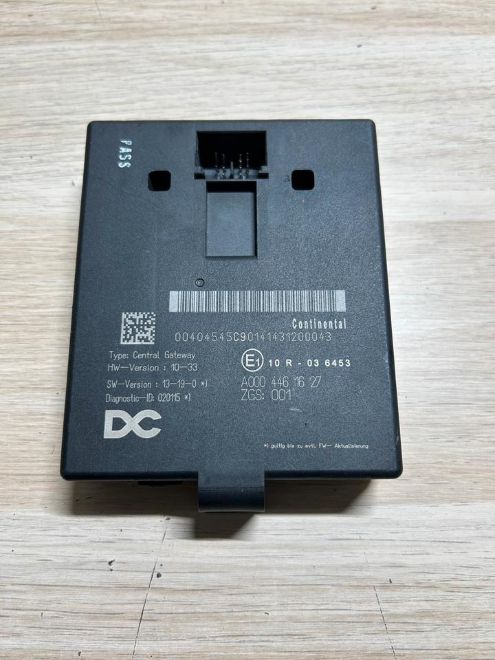 Atego 4 EU6 Continental Central Gateway Steuergerät A0004461627 - كتلة التحكم: صور 2 Atego 4 EU6 Continental Central Gateway Steuergerät A0004461627 - كتلة التحكم: صور 2