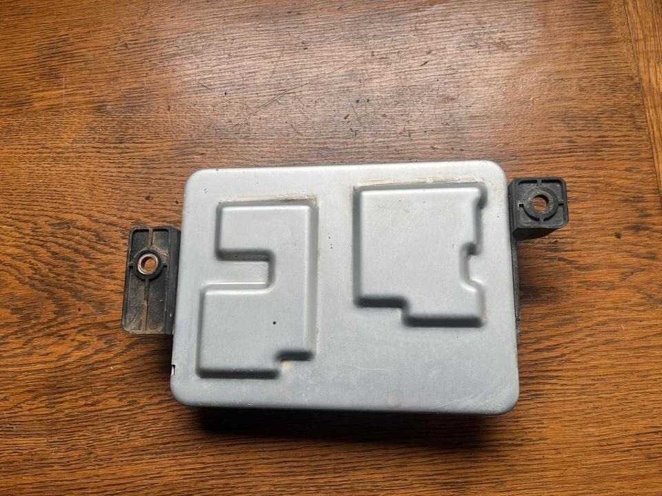 IVECO Multiplex System Front Frame Computer Steuergerät 504280977 - كتلة التحكم - شاحنة: صور 3 IVECO Multiplex System Front Frame Computer Steuergerät 504280977 - كتلة التحكم - شاحنة: صور 3