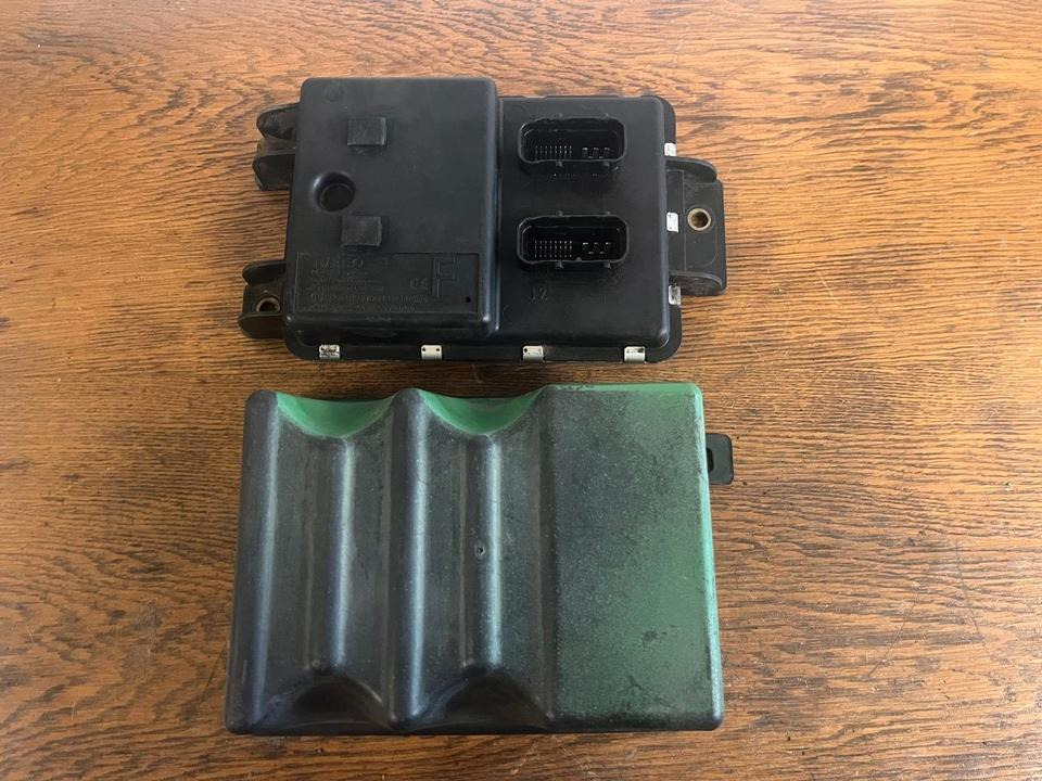 IVECO Multiplex System Rear Frame Computer Steuergerät 41221002 - كتلة التحكم: صور 4 IVECO Multiplex System Rear Frame Computer Steuergerät 41221002 - كتلة التحكم: صور 4