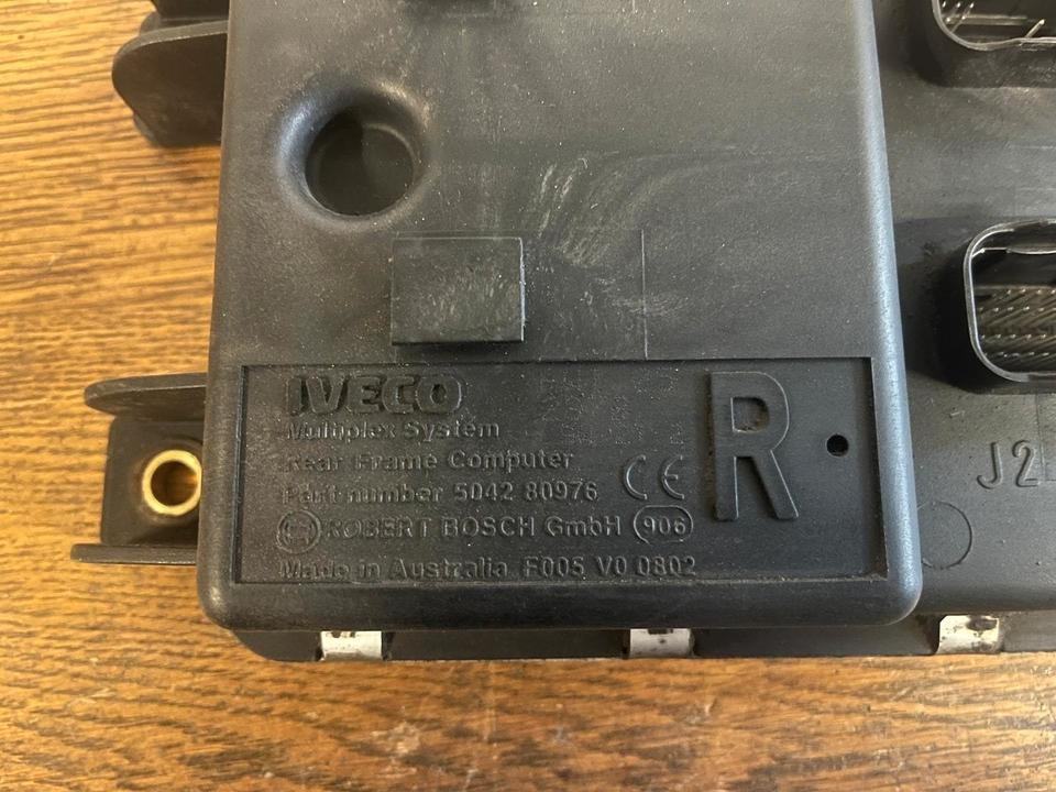 IVECO Multiplex System Rear Frame Computer Steuergerät 504280976 - كتلة التحكم: صور 3 IVECO Multiplex System Rear Frame Computer Steuergerät 504280976 - كتلة التحكم: صور 3