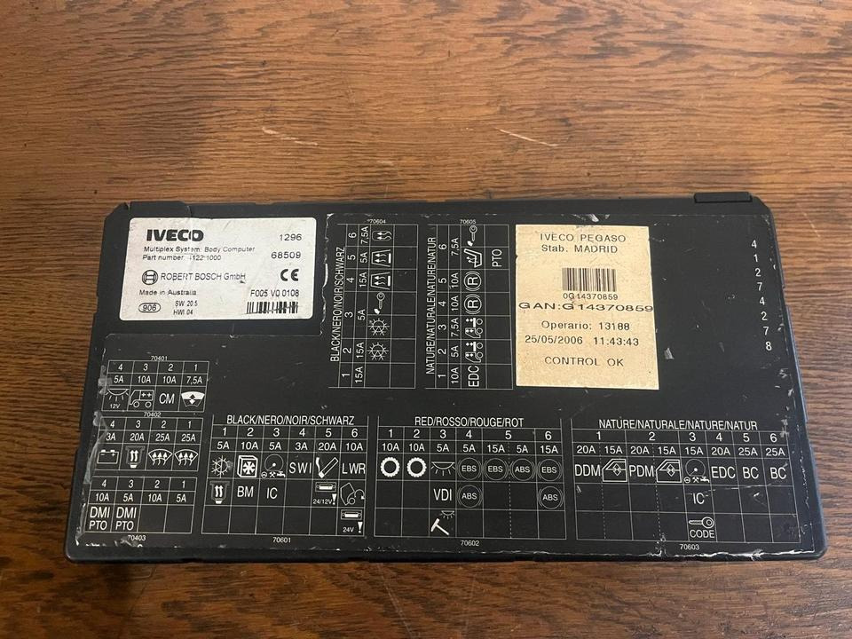 IVECO Steuergerät Multiplex System Body Computer 41221000 - كتلة التحكم: صور 2 IVECO Steuergerät Multiplex System Body Computer 41221000 - كتلة التحكم: صور 2