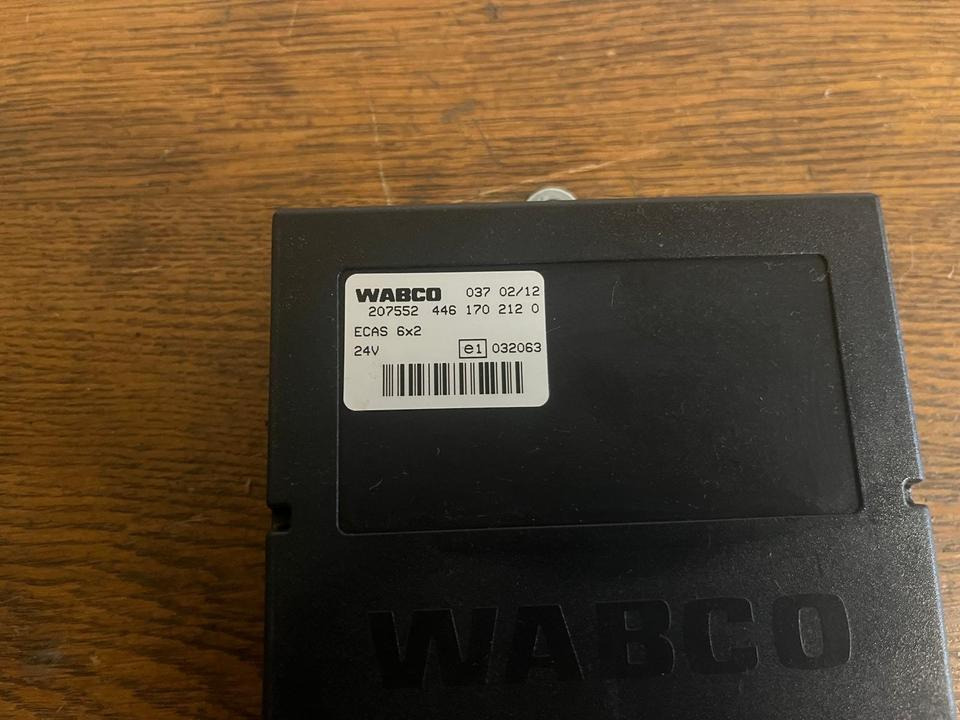 IVECO WABCO Steuergerät ECAS 6x2 4461702120 - كتلة التحكم: صور 3 IVECO WABCO Steuergerät ECAS 6x2 4461702120 - كتلة التحكم: صور 3