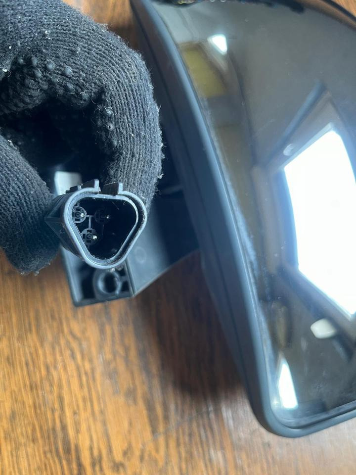 MAN Außenspiegel, Rampenspiegel elektrisch 81637306574 - المرآة الخلفية - شاحنة: صور 3 MAN Außenspiegel, Rampenspiegel elektrisch 81637306574 - المرآة الخلفية - شاحنة: صور 3