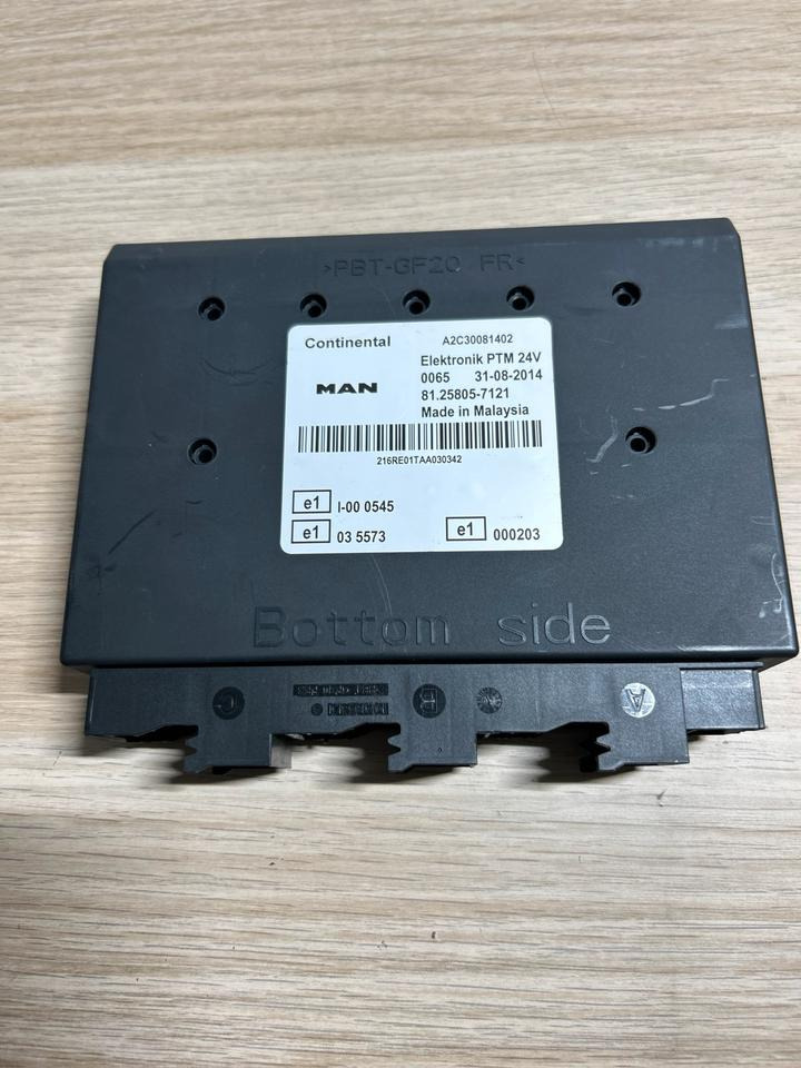 MAN Continental Elektronik PTM Steuergerät 81.25805-7121 - قطع الغيار: صور 2 MAN Continental Elektronik PTM Steuergerät 81.25805-7121 - قطع الغيار: صور 2