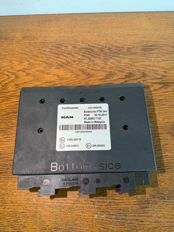 MAN Continental Elektronik PTM Steuergerät 81.25805-7152 - كتلة التحكم - شاحنة: صور 2 MAN Continental Elektronik PTM Steuergerät 81.25805-7152 - كتلة التحكم - شاحنة: صور 2