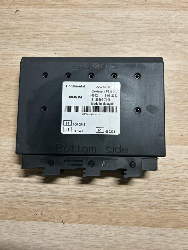 MAN Continental Elektronik PTM Steuergerät 81.25808-7118 - كتلة التحكم: صور 2 MAN Continental Elektronik PTM Steuergerät 81.25808-7118 - كتلة التحكم: صور 2