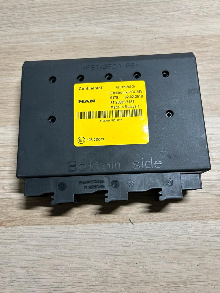 MAN Continental Elektronik PTX Steuergerät 81.25805-7151 - قطع الغيار: صور 2 MAN Continental Elektronik PTX Steuergerät 81.25805-7151 - قطع الغيار: صور 2