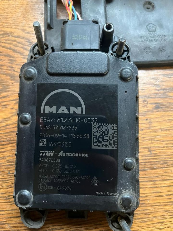 MAN Radarsensor TGX EU6 81.27610.0035 - النظام الكهربائي - شاحنة: صور 2 MAN Radarsensor TGX EU6 81.27610.0035 - النظام الكهربائي - شاحنة: صور 2