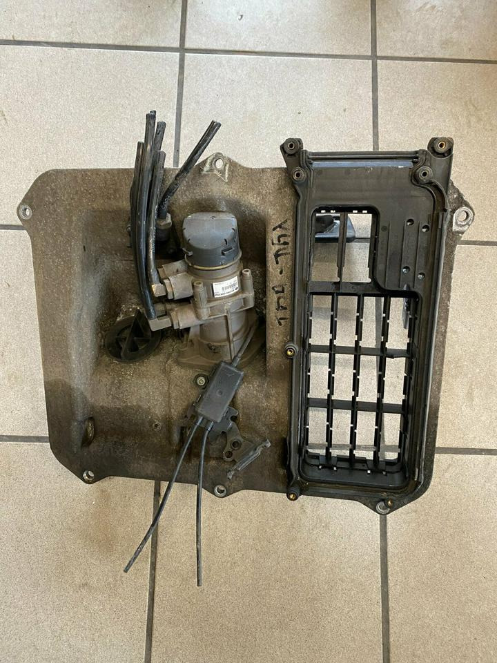 MAN TGA TGX Fußbremsventil 81259706103 Knorr Bremse 81521306298 - صمام الفرامل - شاحنة: صور 1 MAN TGA TGX Fußbremsventil 81259706103 Knorr Bremse 81521306298 - صمام الفرامل - شاحنة: صور 1