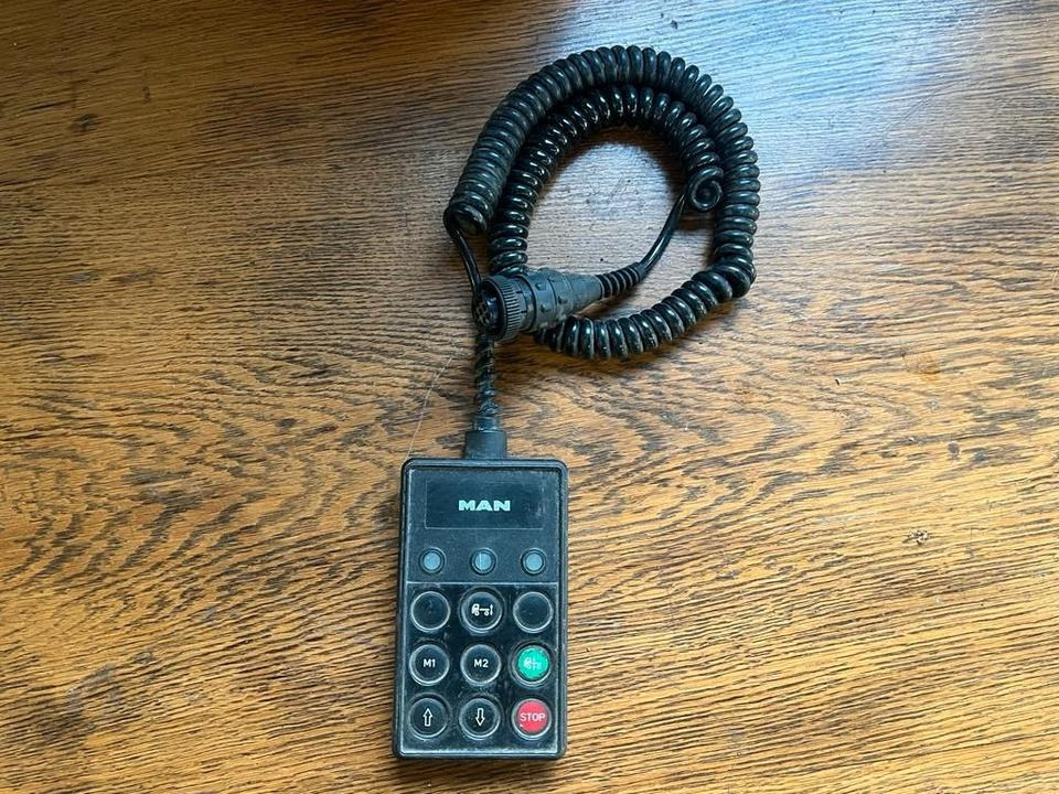 MAN WABCO Bediengerät Fernbedienung Luftfederung 4460561270 - تعليق هوائي - شاحنة: صور 1 MAN WABCO Bediengerät Fernbedienung Luftfederung 4460561270 - تعليق هوائي - شاحنة: صور 1