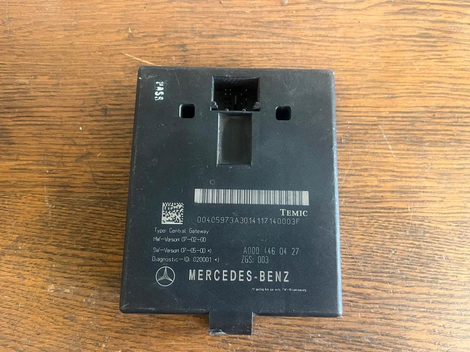 Mercedes Actros MP4 Central Gateway Steuergerät A0004460427 - كتلة التحكم - شاحنة: صور 2 Mercedes Actros MP4 Central Gateway Steuergerät A0004460427 - كتلة التحكم - شاحنة: صور 2