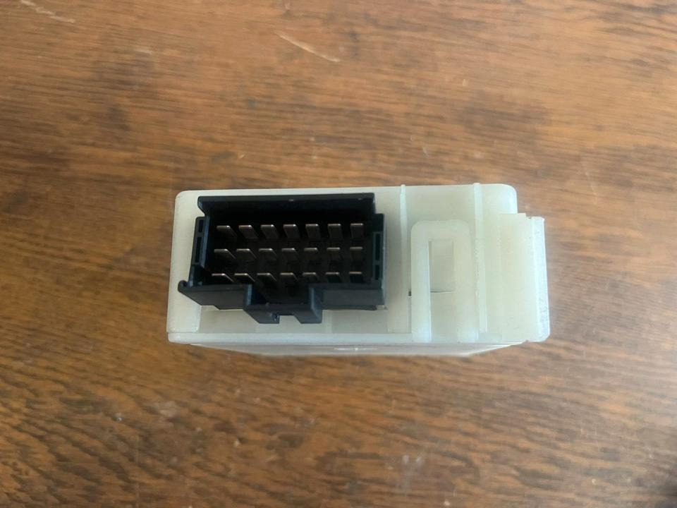 Mercedes Actros MP4 Diebstahlwarnanlage Steuergerät A0004462244 - كتلة التحكم - شاحنة: صور 4 Mercedes Actros MP4 Diebstahlwarnanlage Steuergerät A0004462244 - كتلة التحكم - شاحنة: صور 4