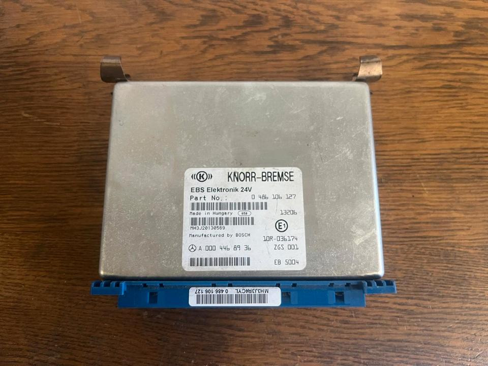 Mercedes Actros MP4 KNORR-BREMSE EBS Steuergerät A0004468936 - كتلة التحكم - شاحنة: صور 2 Mercedes Actros MP4 KNORR-BREMSE EBS Steuergerät A0004468936 - كتلة التحكم - شاحنة: صور 2