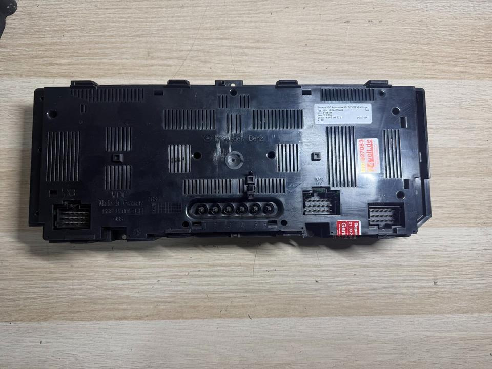 Mercedes Atego Kombiinstrument Tacho A0014467721 - لوحة القيادة - شاحنة: صور 2 Mercedes Atego Kombiinstrument Tacho A0014467721 - لوحة القيادة - شاحنة: صور 2