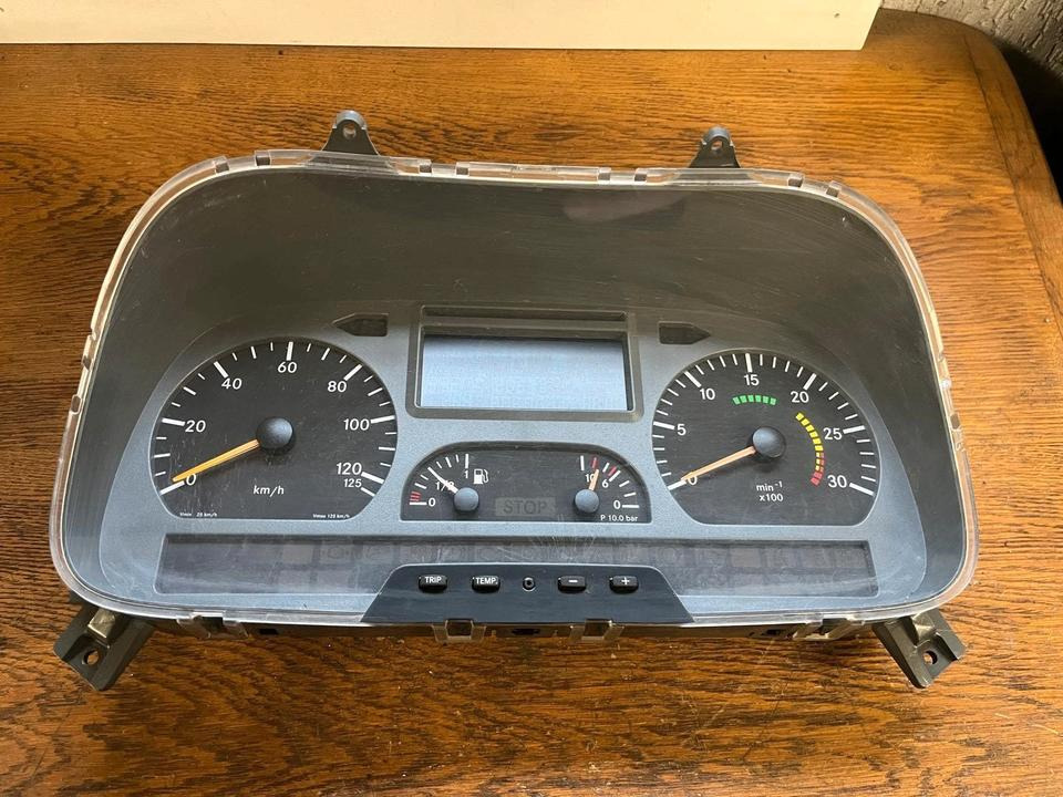 Mercedes Atego Kombiinstrument / Tacho A0044463421 - لوحة القيادة - شاحنة: صور 2 Mercedes Atego Kombiinstrument / Tacho A0044463421 - لوحة القيادة - شاحنة: صور 2