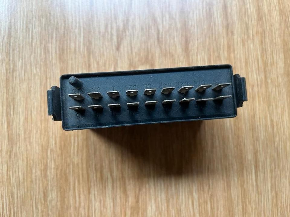 Mercedes Benz Blinkerrelais Blinkgeber 0035445232 - مرحل - شاحنة: صور 3 Mercedes Benz Blinkerrelais Blinkgeber 0035445232 - مرحل - شاحنة: صور 3