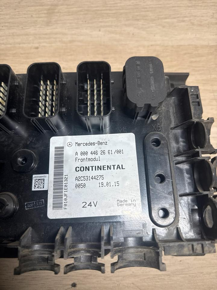 Mercedes Frontmodul CONTINENTAL A0004462661 - كتلة التحكم - شاحنة: صور 3 Mercedes Frontmodul CONTINENTAL A0004462661 - كتلة التحكم - شاحنة: صور 3