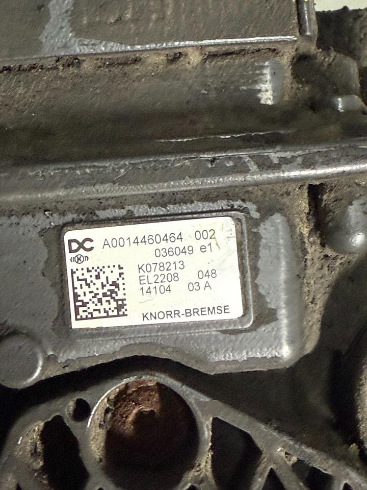Mercedes KNORR-BREMSE Lufttrockner A0014460464 K078213 - ملحقات الفرامل - شاحنة: صور 3 Mercedes KNORR-BREMSE Lufttrockner A0014460464 K078213 - ملحقات الفرامل - شاحنة: صور 3