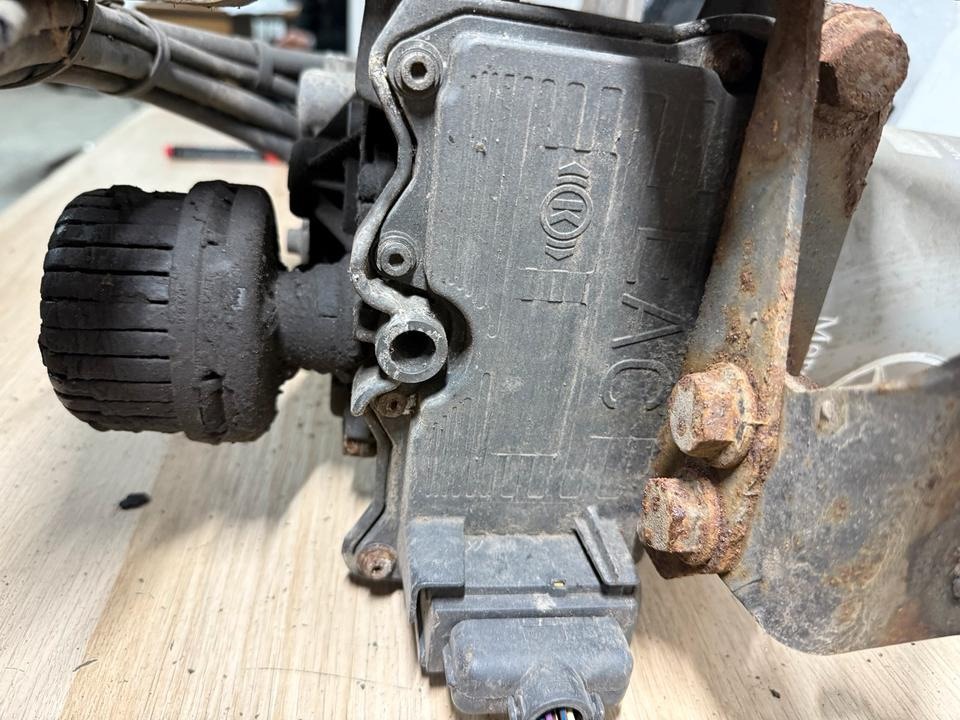 Mercedes KNORR-BREMSE Lufttrockner A0014461764 K102143 - ملحقات الفرامل - شاحنة: صور 5 Mercedes KNORR-BREMSE Lufttrockner A0014461764 K102143 - ملحقات الفرامل - شاحنة: صور 5