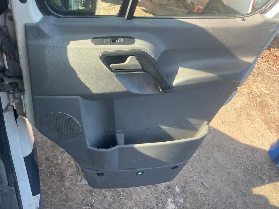 VW Crafter Beifahrertür, Tür rechts weiß mit Spiegel - قطع الغيار: صور 4 VW Crafter Beifahrertür, Tür rechts weiß mit Spiegel - قطع الغيار: صور 4