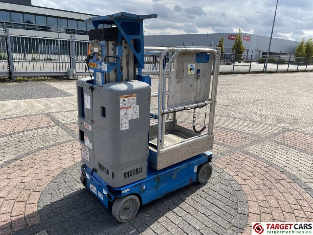 Genie GR-15 Runabout Electric Vertical Mast Lift 652cm - الرأسي رفع الصاري: صور 3 Genie GR-15 Runabout Electric Vertical Mast Lift 652cm - الرأسي رفع الصاري: صور 3