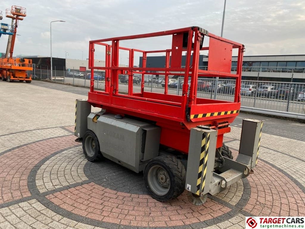 Genie GS-2668RT Diesel 4x4 Scissor Work Lift 992cm - رافعات مقصية: صور 2 Genie GS-2668RT Diesel 4x4 Scissor Work Lift 992cm - رافعات مقصية: صور 2