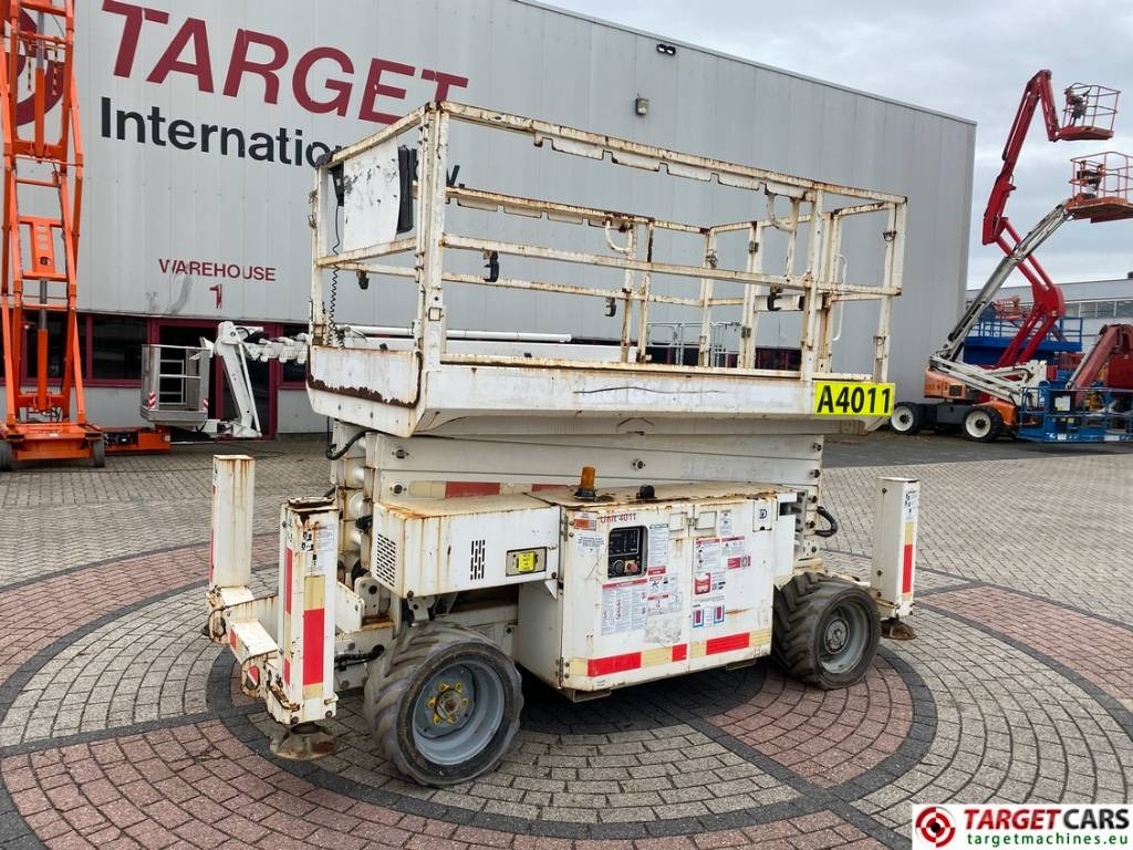 Genie GS-4069RT Diesel 4x4 Scissor Work Lift 1412cm NOCE - رافعات مقصية: صور 1 Genie GS-4069RT Diesel 4x4 Scissor Work Lift 1412cm NOCE - رافعات مقصية: صور 1